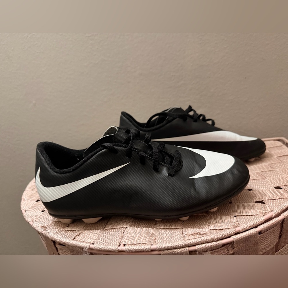 Nike Black and Gray Sneakers